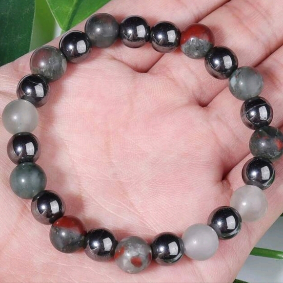 NWT Bloodstone and Hematite Bracelet.. Colors may Slightly Differ do to lighting - Picture 3 of 3